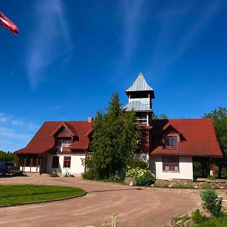 Pilskalni Hotel Ivande Buitenkant foto