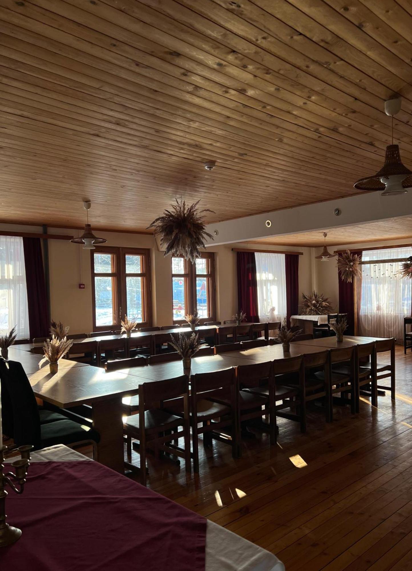 Pilskalni Hotel Ivande Buitenkant foto